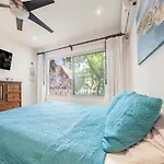 The Mermaid And The Pearl Boutique Hotel