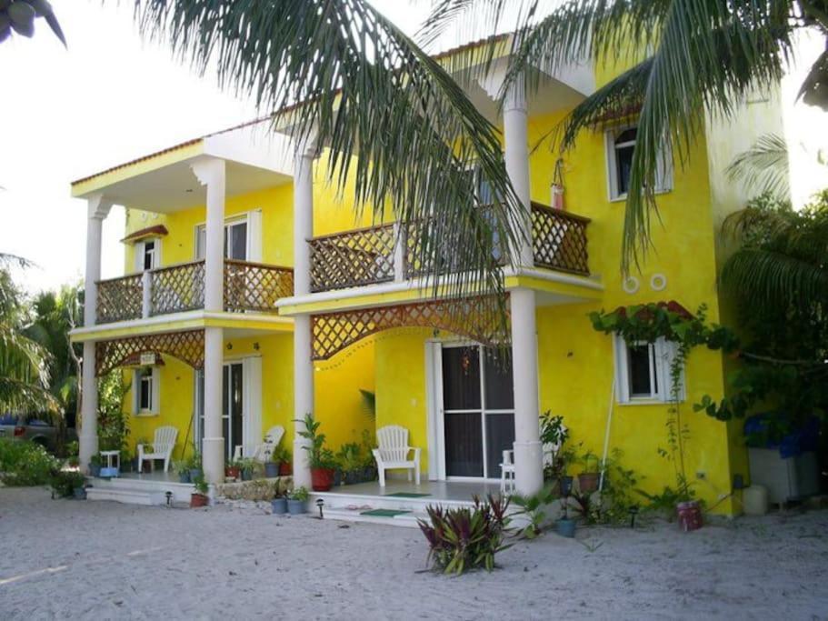 Marysol Beachfront Next To Nomads D6