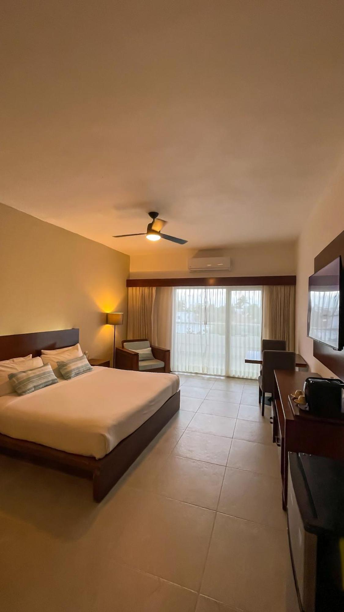 Hotel The Mint 5*