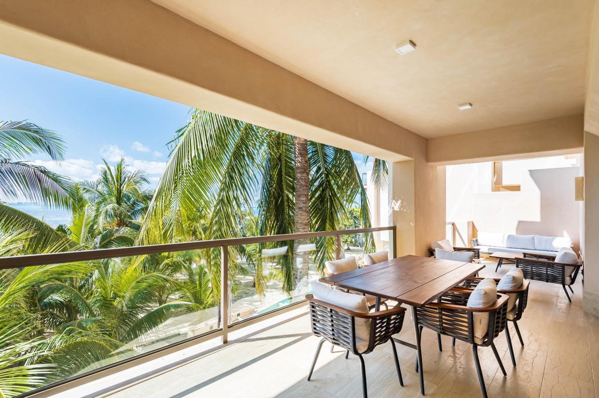 Artila Condos, Apartment *