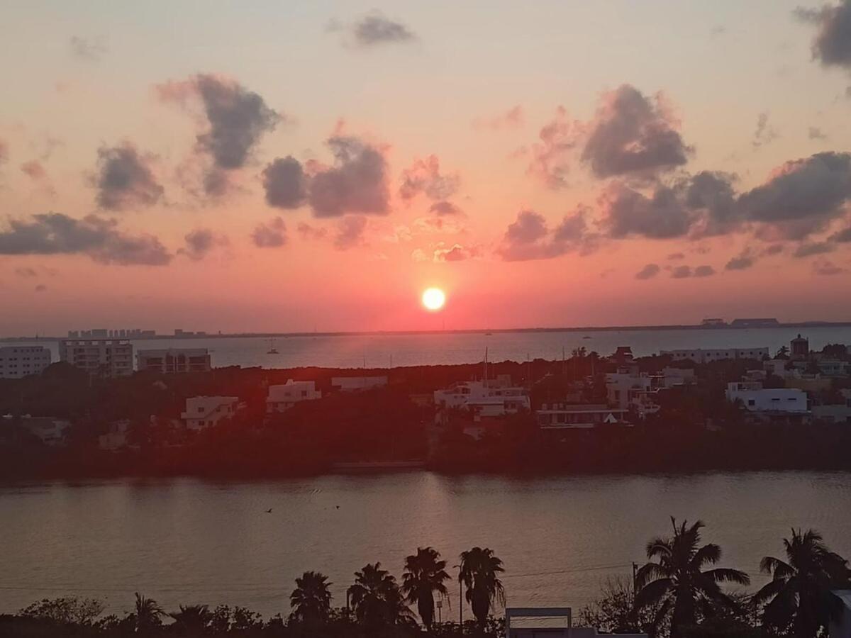 Sea-front Villa, Isla Mujeres! Stunning Sea Views! Apartment Isla Mujeres