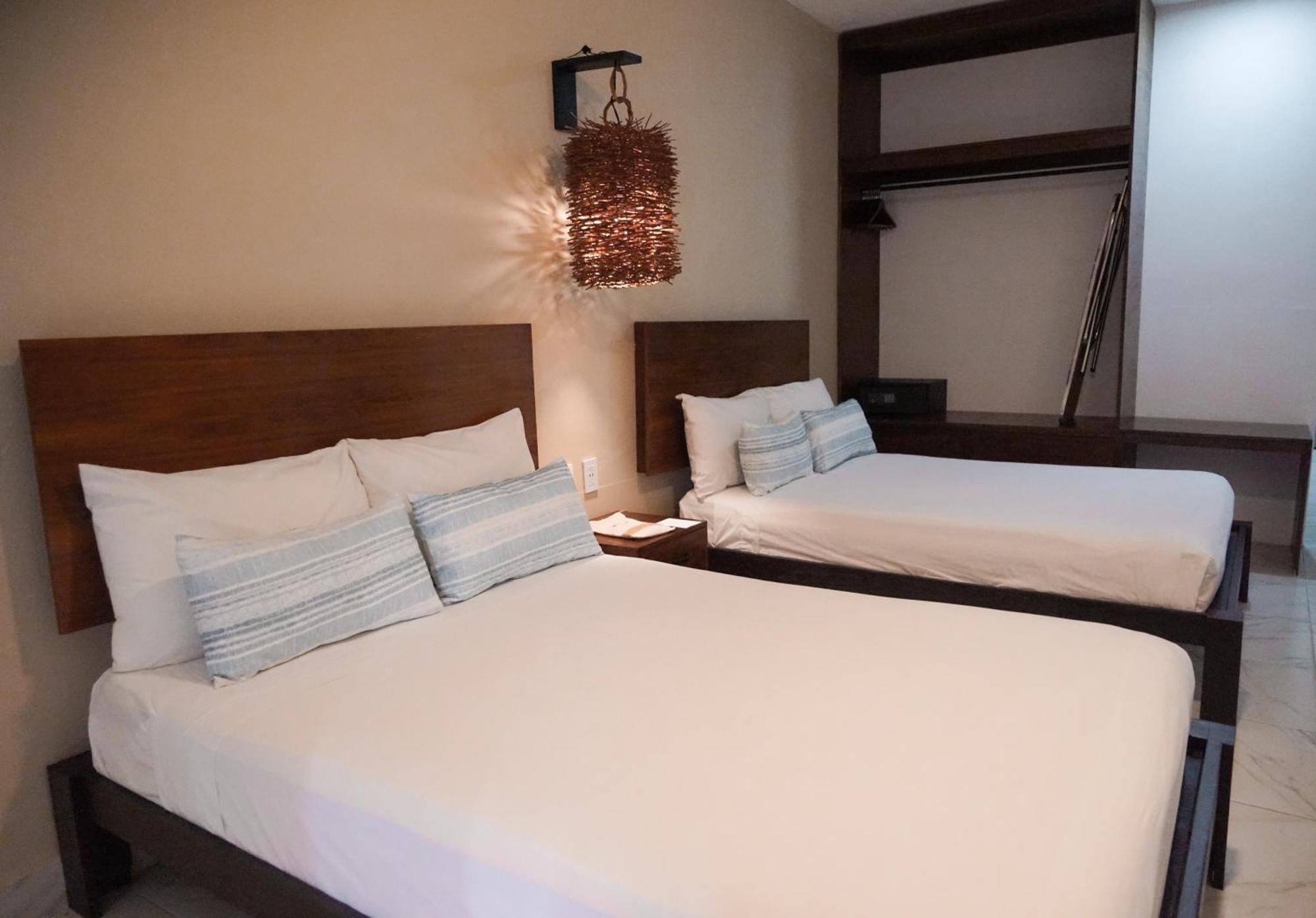 Hotel The Mint 5*