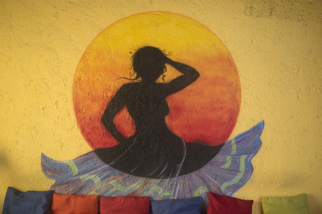 Azucar Albergue Ilha das Mulheres