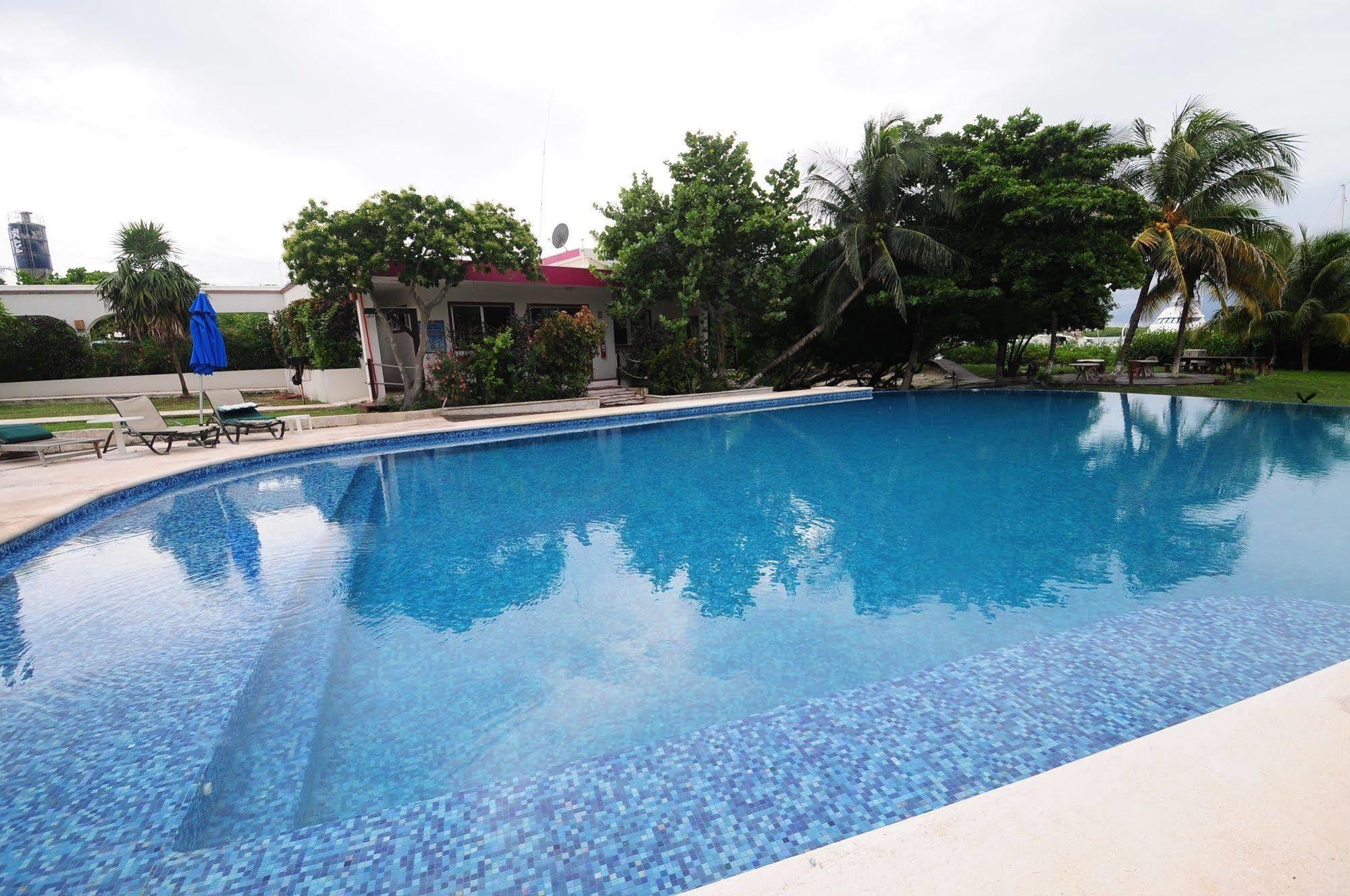Hotel Marina Paraiso