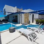 Casa Linda Isla Loft- Ocean View- Shared Pool