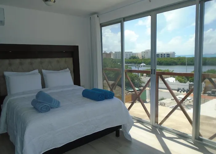 Casa Linda Isla Loft- Ocean View- Shared Pool