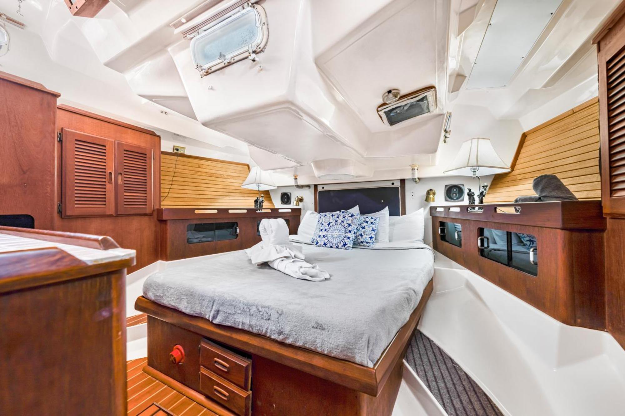 Botel An Island Of Your Own - Your Private Sailboat, The Elegance