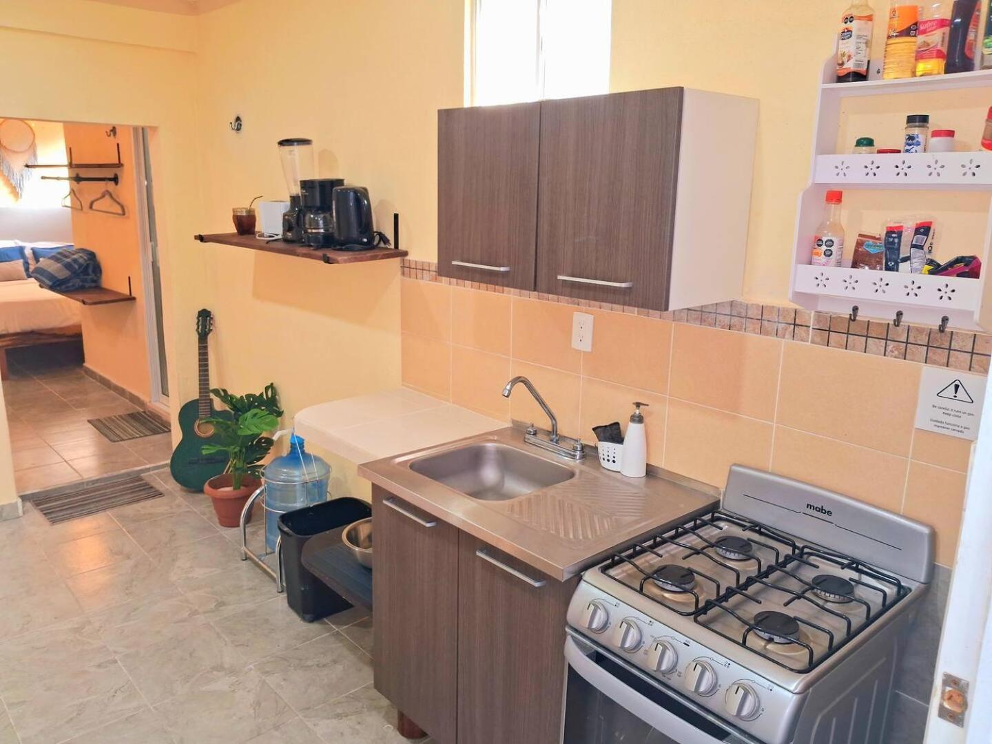 Downtown Private Wkitchen Apartment *