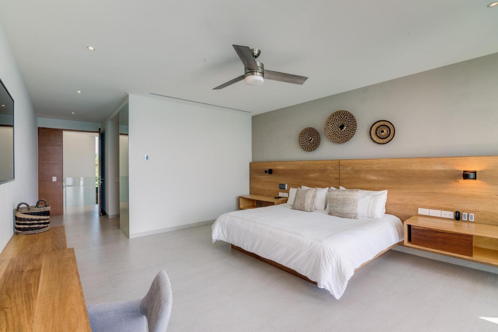 Luxury Oceanfront In Holiday home