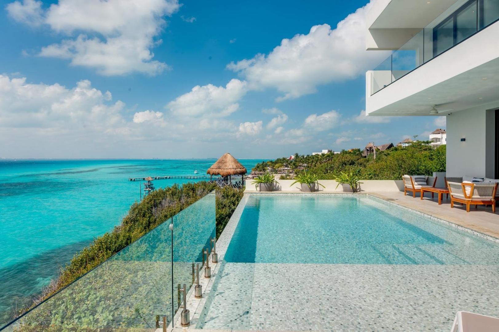 Luxury Oceanfront In * Isla Mujeres