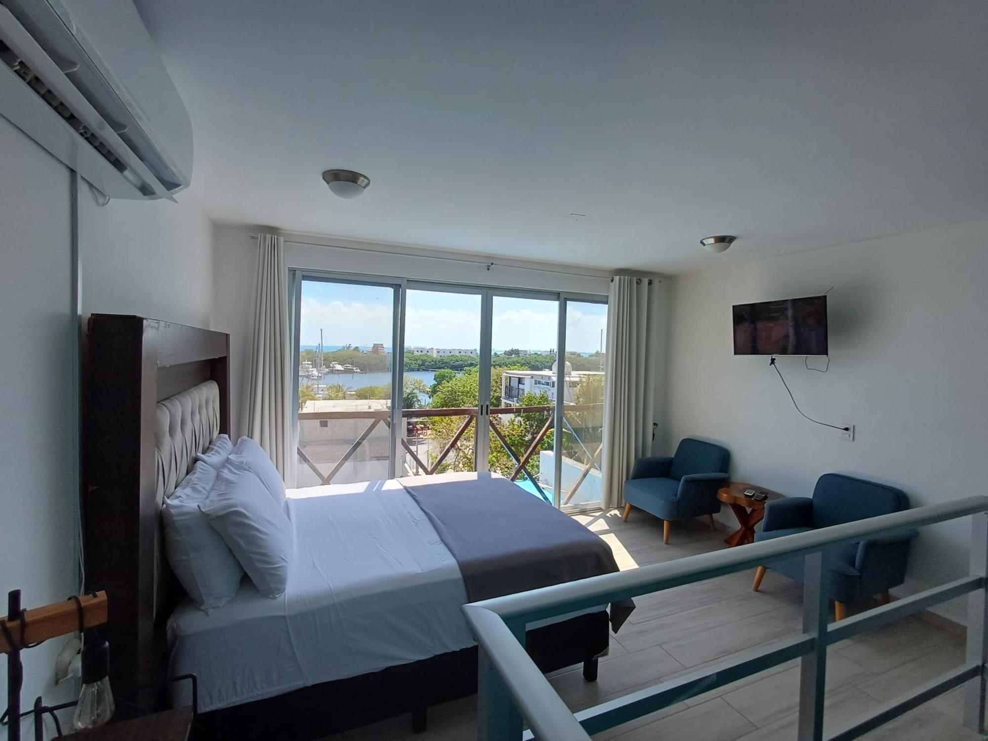 Casa Linda Isla Loft- Ocean View- Shared Pool Isla Mujeres