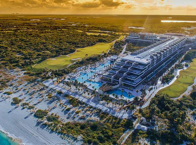 Estudio Playa Mujeres 5*