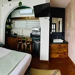Large 2 Bedroom 2 Bathroom Perfect For Families!