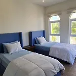Casa Gioo, Stunning Villa at Isla Mujeres