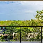 Rustic Hotel Isla Mujeres