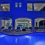 Casa Elegante