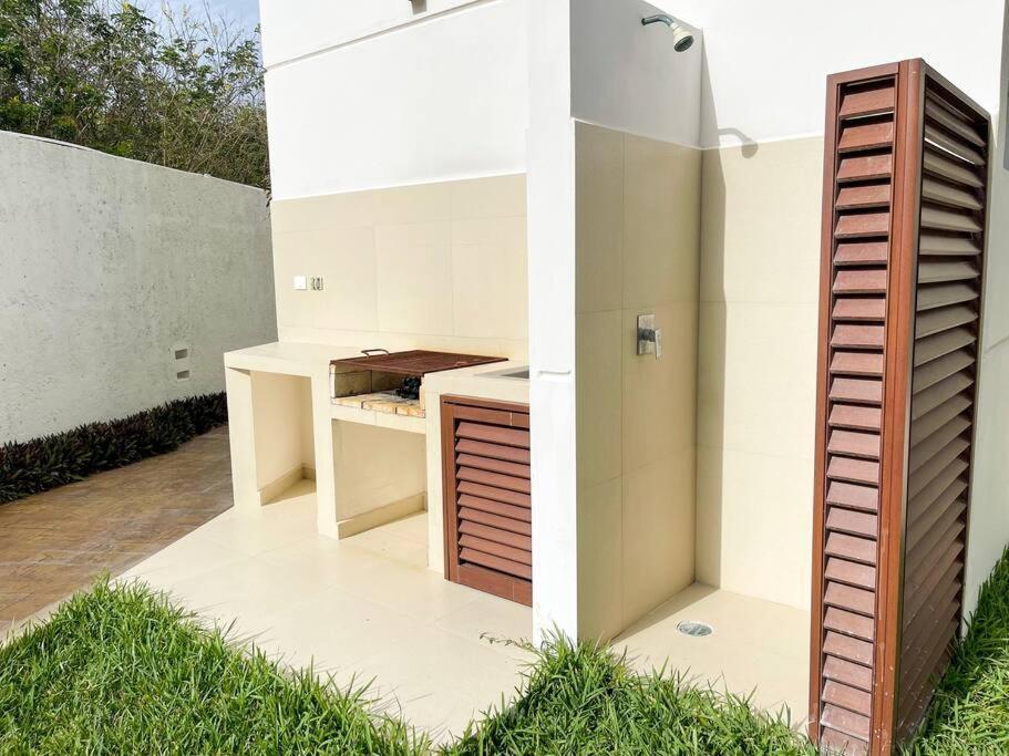 Modern Holiday On The Island - M2 * Isla Mujeres