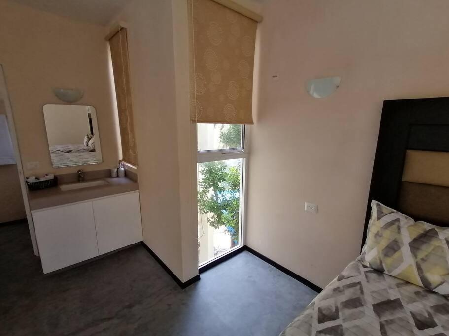 Marysol Great Views Beachfront Next To Nomads D3 Apartment *