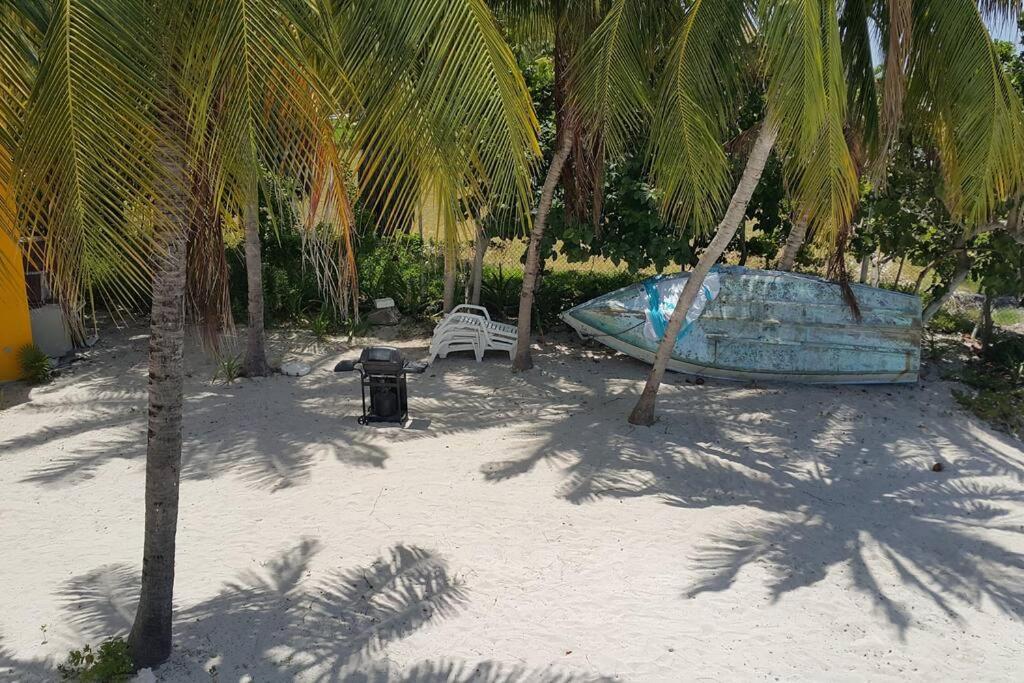 Marysol Great Views Beachfront Next To Nomads D3 *