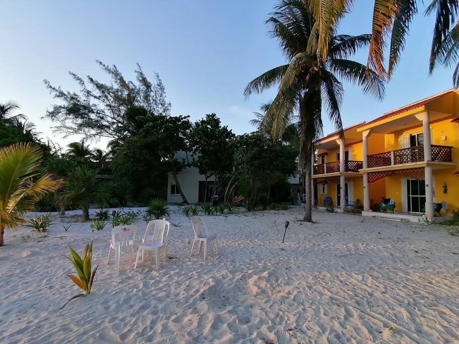 Marysol Great Views Beachfront Next To Nomads D3 * Isla Mujeres