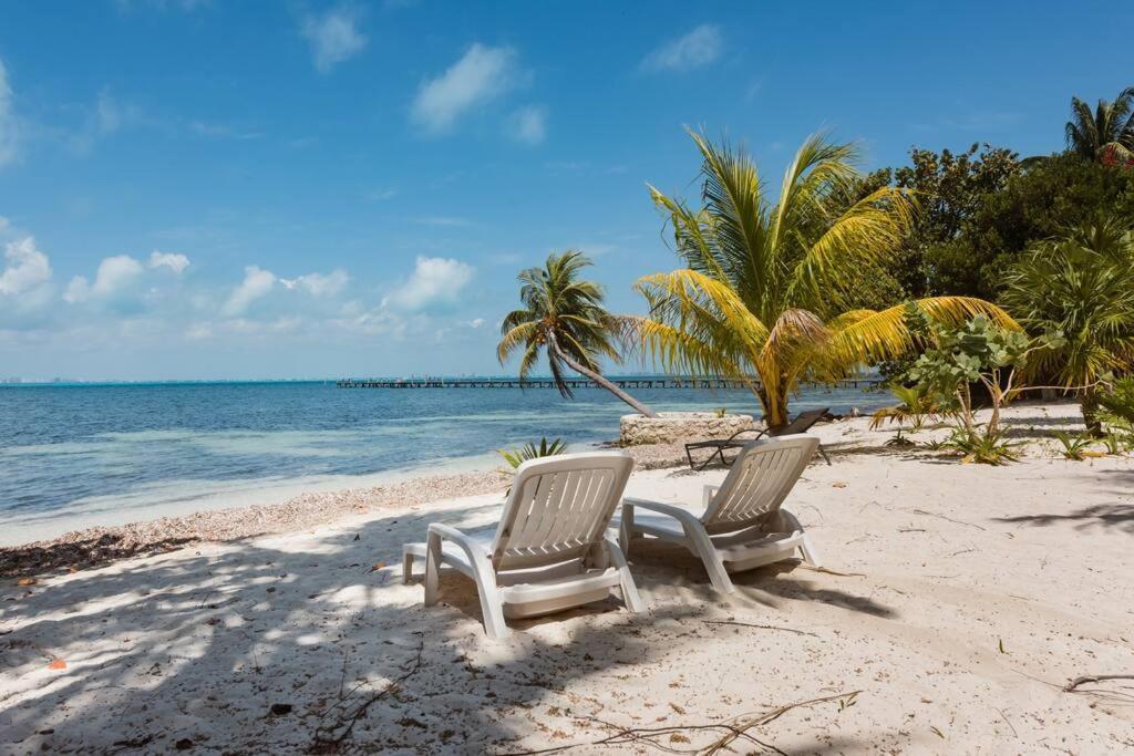 Apartment Marysol D8 Beachfront Next To Nomads Isla Mujeres