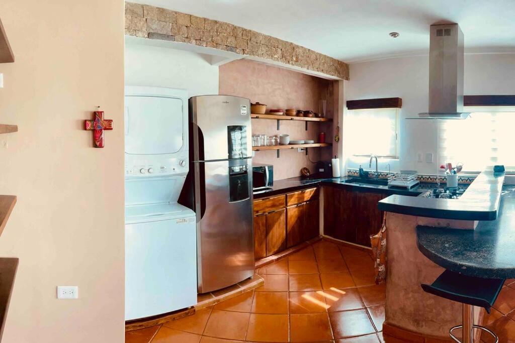 Large 2 Bedroom 2 Bathroom Perfect For Families! Apartment *