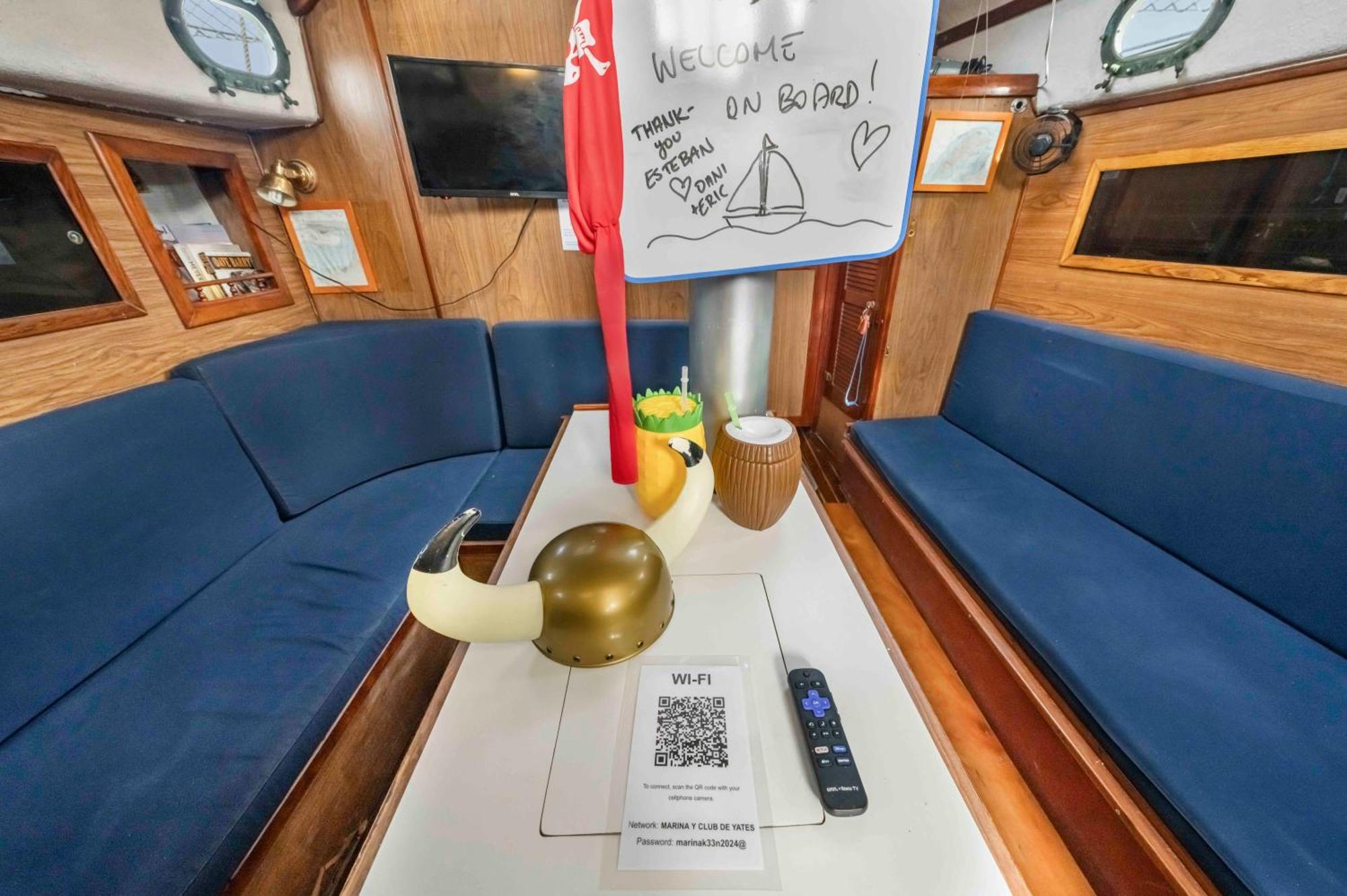 Botel An Island Of Your Own - Your Private Sailboat, The Elegance Isla Mujeres