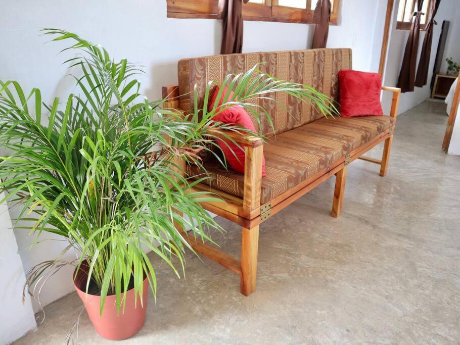Apartment 1-7 Ppl, Starlink, Mini-pool & Terrace *