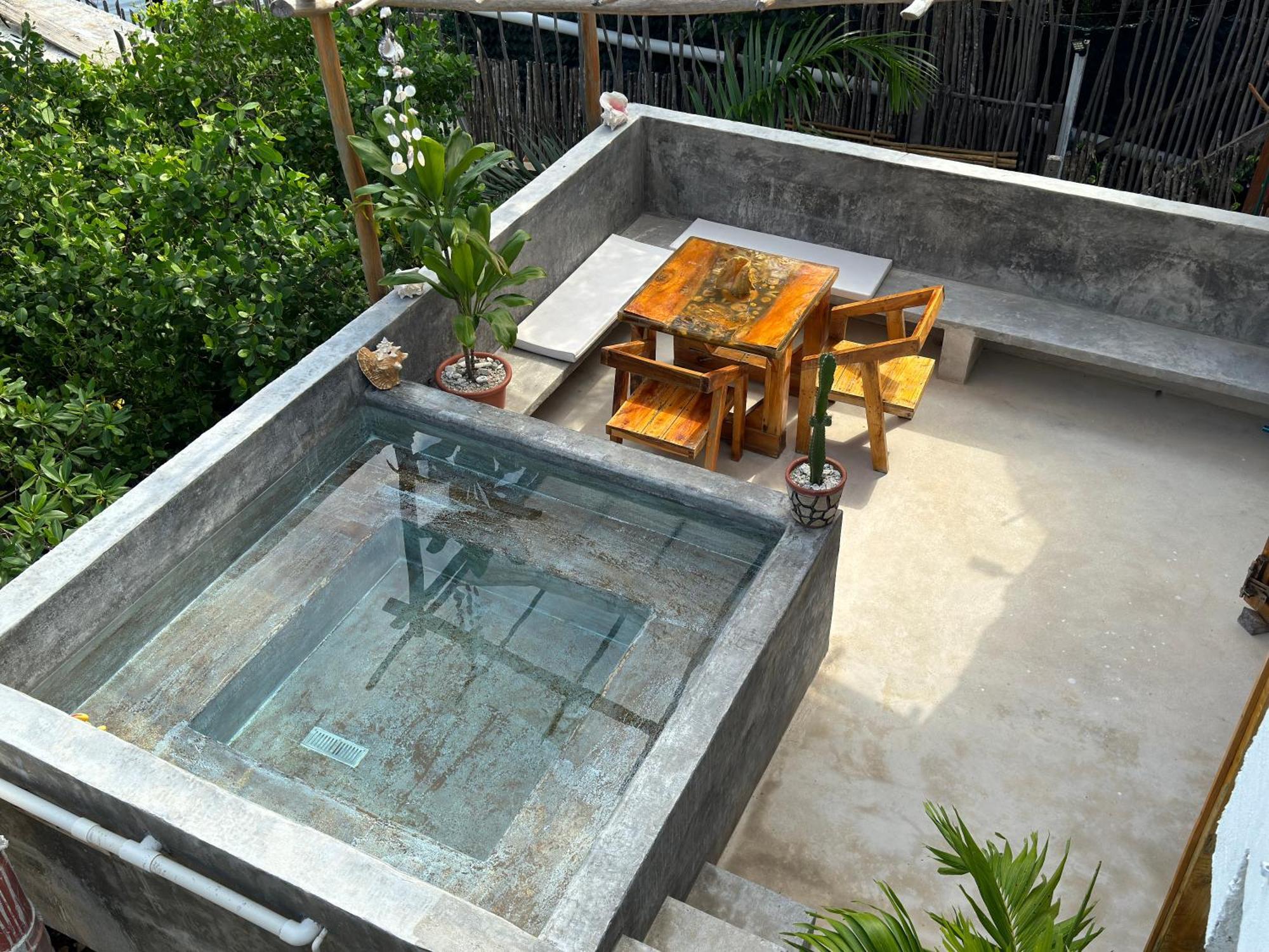 1-7 Ppl, Starlink, Mini-pool & Terrace Apartment