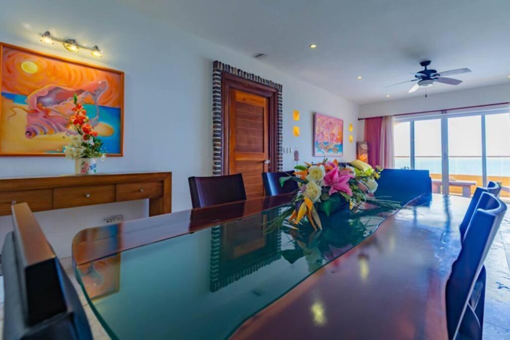 Apartment Sea-front Villa, Isla Mujeres! Stunning Sea Views!