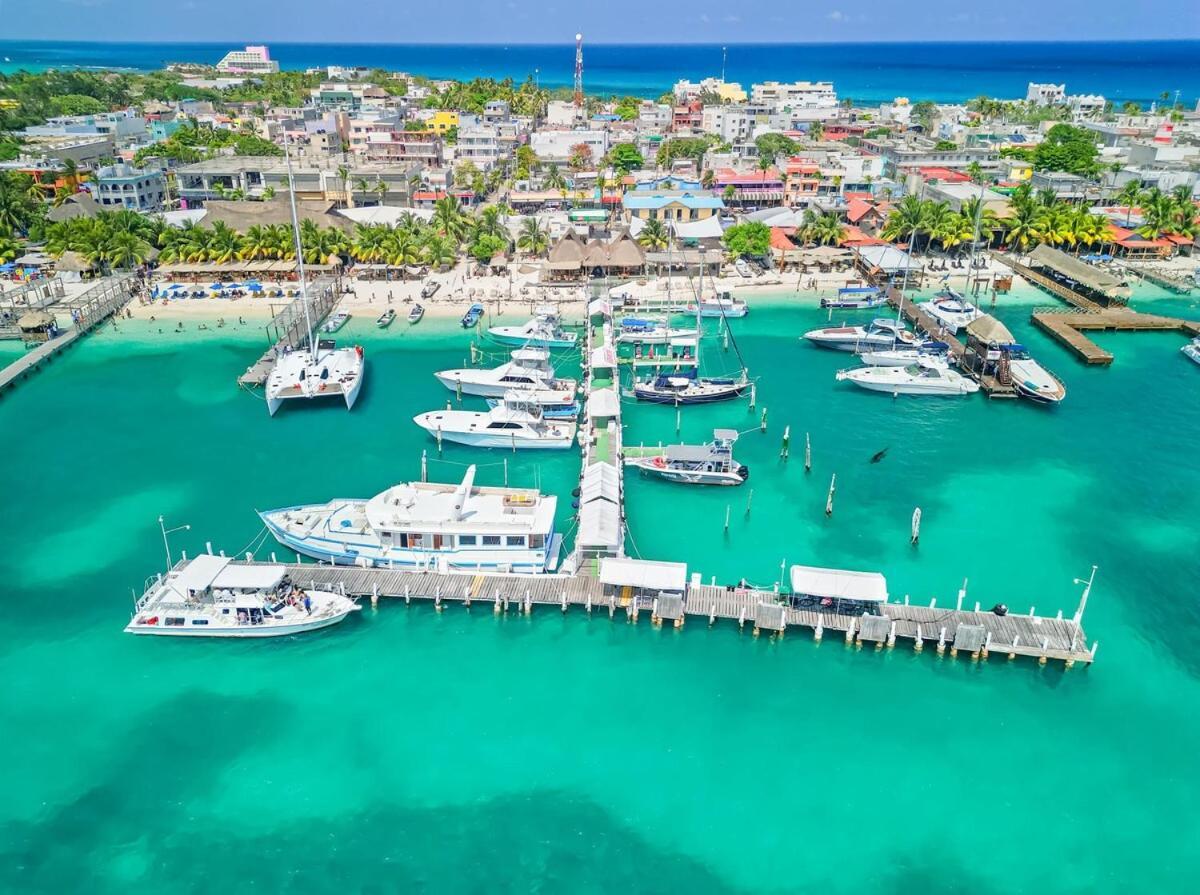 Botel An Island Of Your Own - Your Private Sailboat, The Gemini *