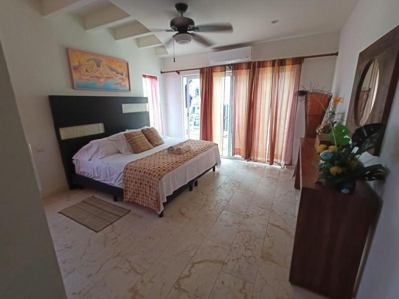 Apartment Sea-front Villa, Isla Mujeres! Stunning Sea Views! Isla Mujeres