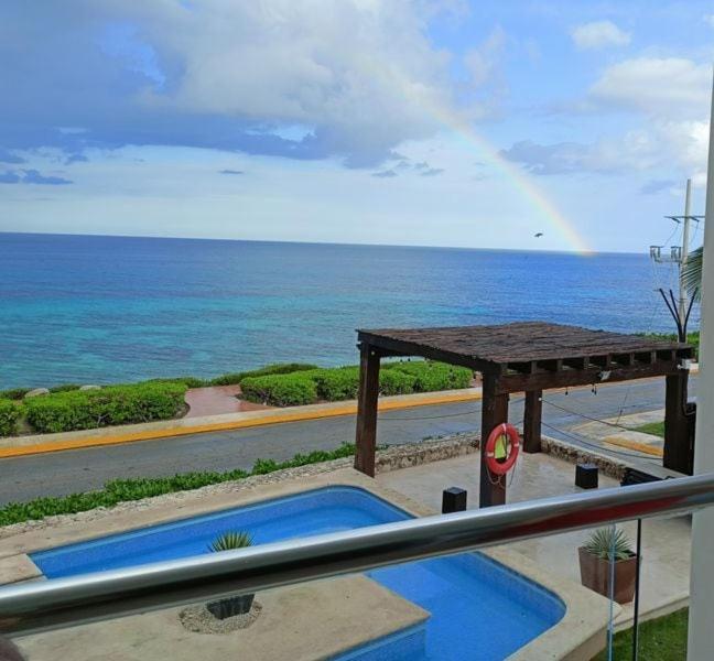 Sea-front Villa, Isla Mujeres! Stunning Sea Views! *