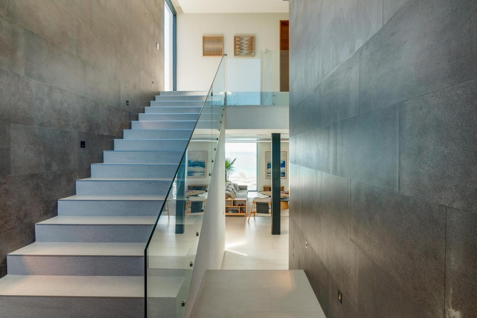Luxury Oceanfront In *