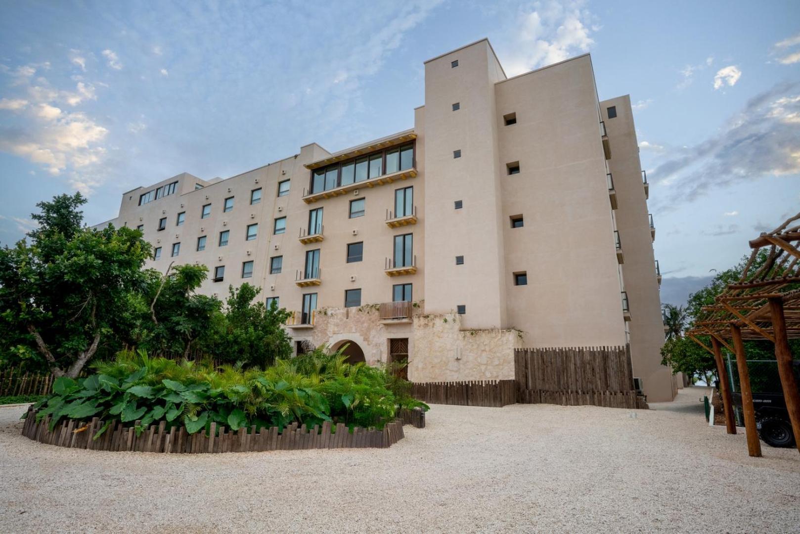 4br Luxury Beachfront W/ Heated Pool Isla Mujeres