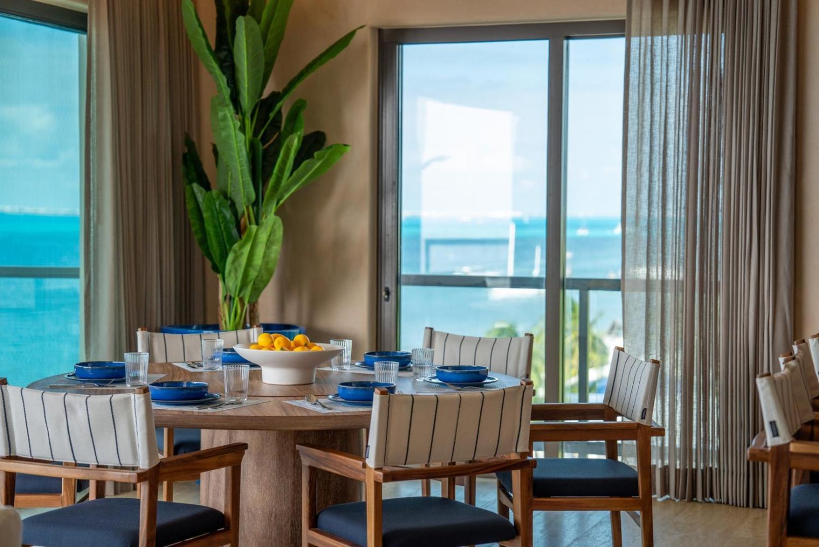 4br Luxury Beachfront W/ Heated Pool Apartment *
