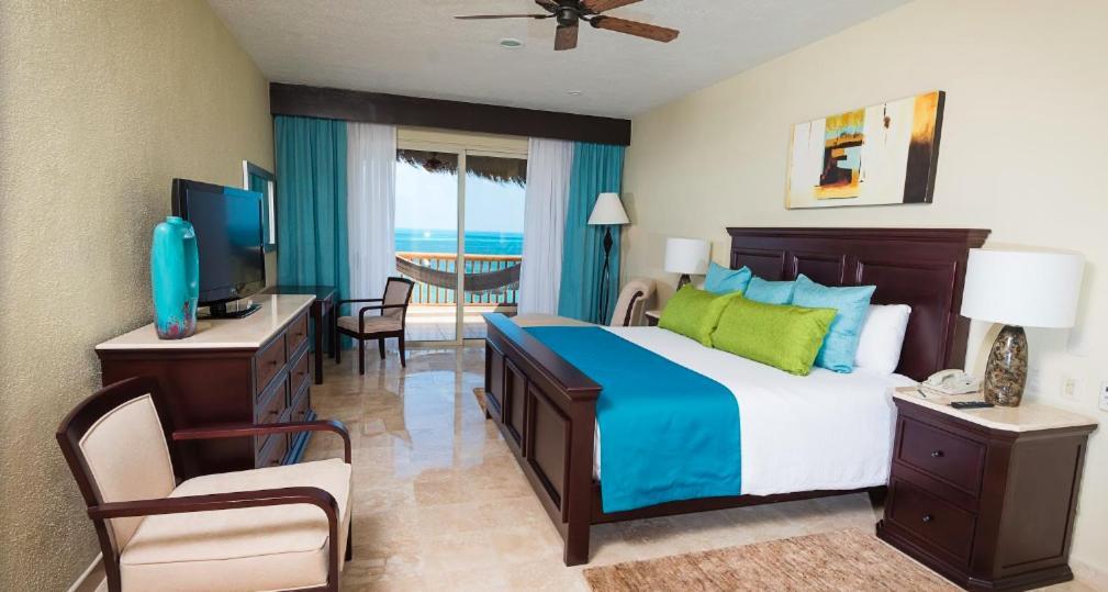 Del Palmar Cancun Beach & Hotel