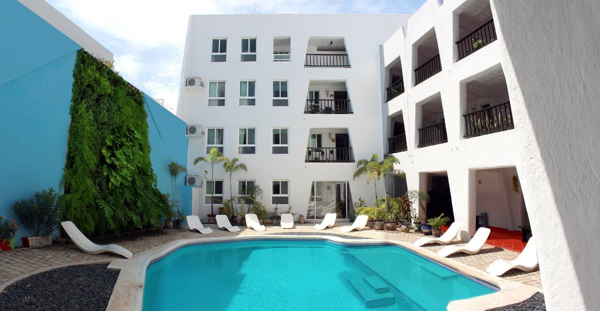 Berny Hotel 2*