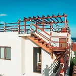 Villa With Ocean View, Pool, Restaurant And Rooftop