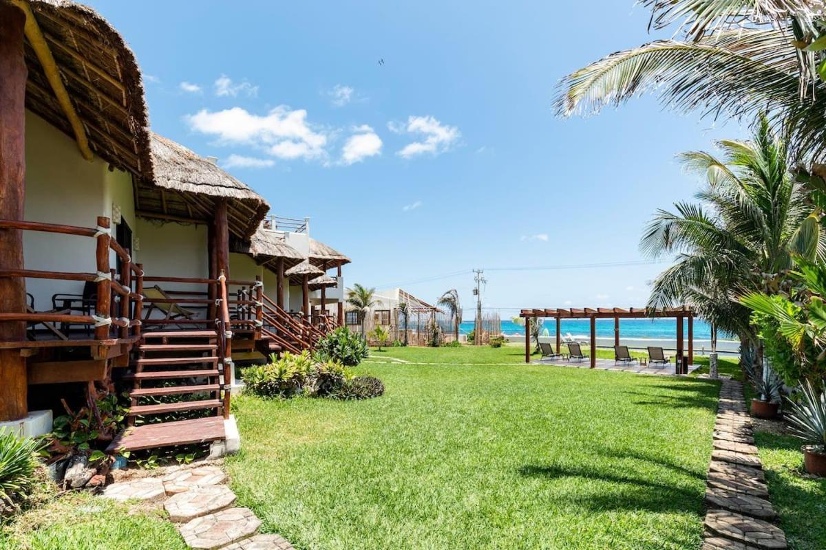 With Ocean View, Pool, Restaurant And Rooftop Casa de férias