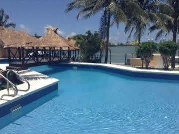 Celuisma Imperial Laguna Hotel